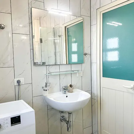 Apartment 1 Bedroom 637