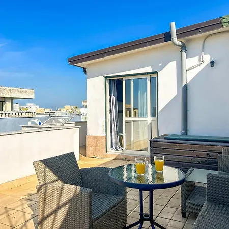 1 Bedroom 637